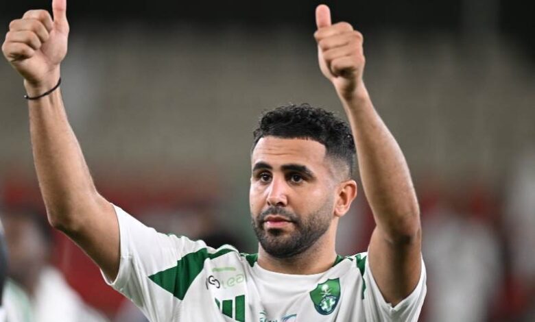 رياض محرز الأهلي السعودي تحية الجماهير