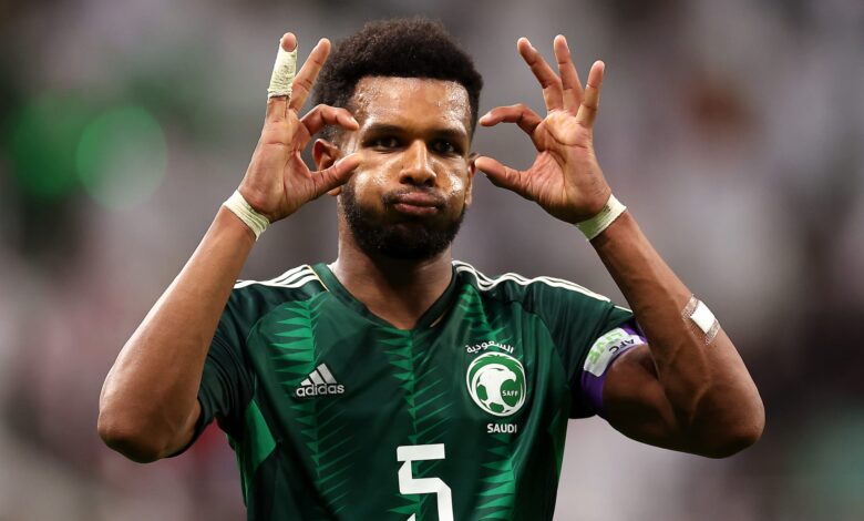 علي البليهي بقميص المنتخب السعودي